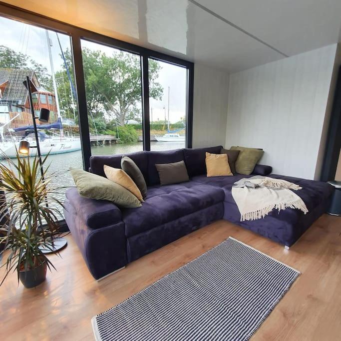 Hotel Modern, Brand New Houseboat Near Amsterdam à Monnickendam Extérieur photo
