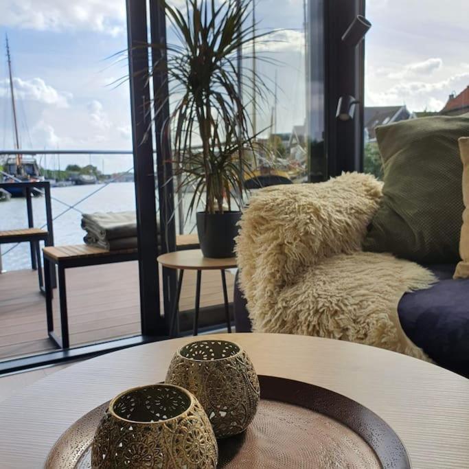Hotel Modern, Brand New Houseboat Near Amsterdam à Monnickendam Extérieur photo